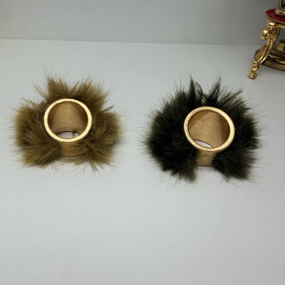 Zara Faux Fur Statement Rings Set of 2 Bold Fluffy Limited Edition NWOT - Picture 5 of 9